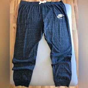 Nike – Vintage Gym Jogger (Plus Size)